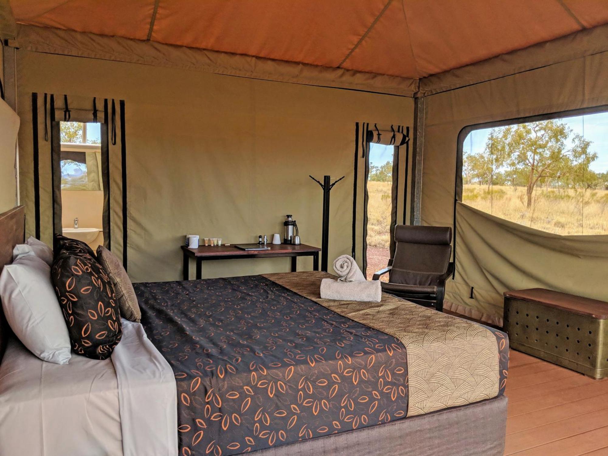 Karijini Eco Retreat Luxury tent 3*