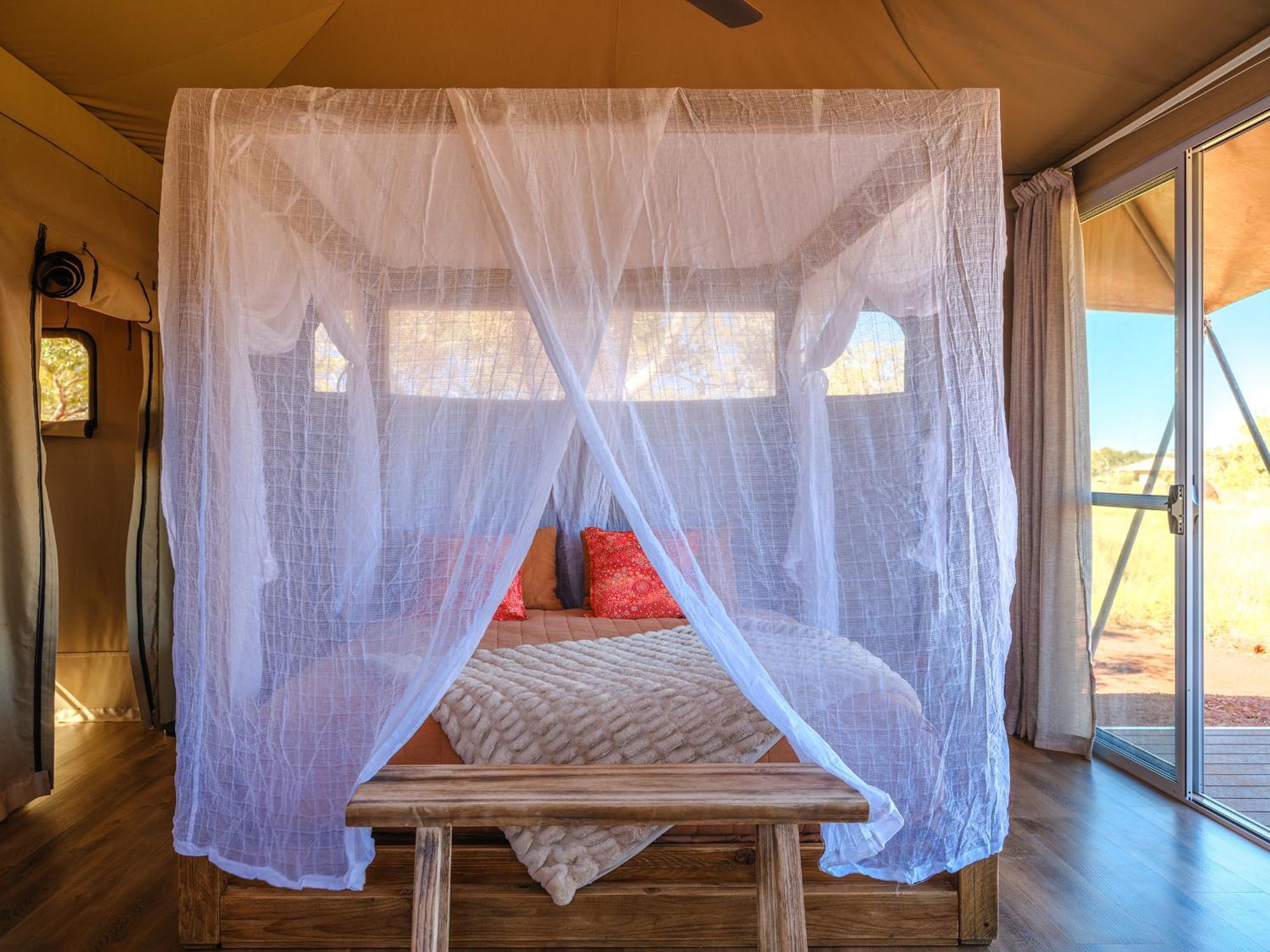 Karijini Eco Retreat Luxury tent 3*